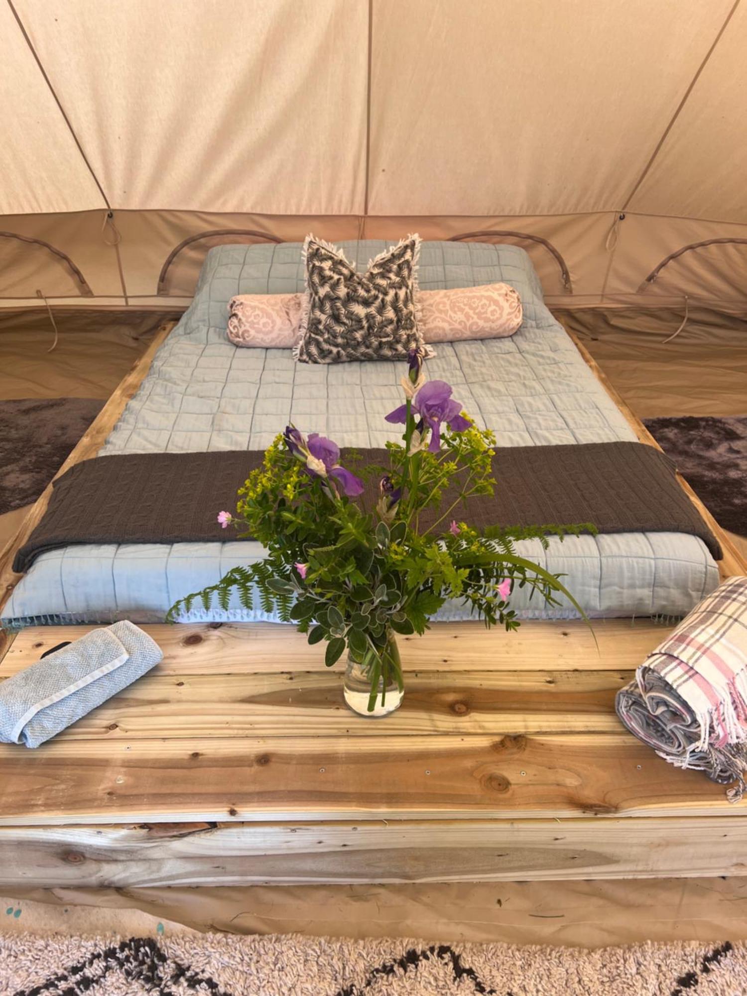 Bluebell Tent At Ballyward Croft Ardkeen Екстериор снимка