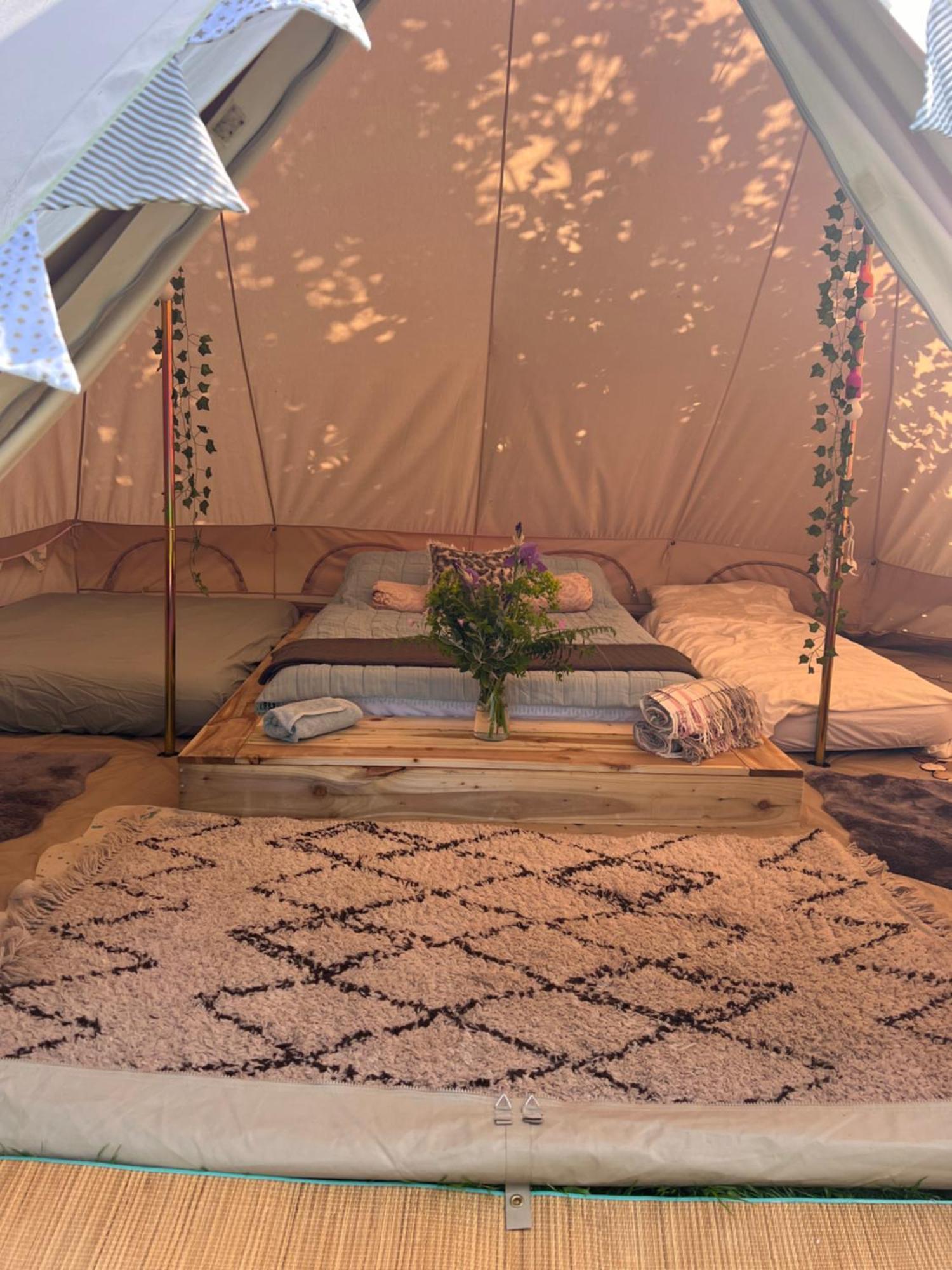 Bluebell Tent At Ballyward Croft Ardkeen Екстериор снимка