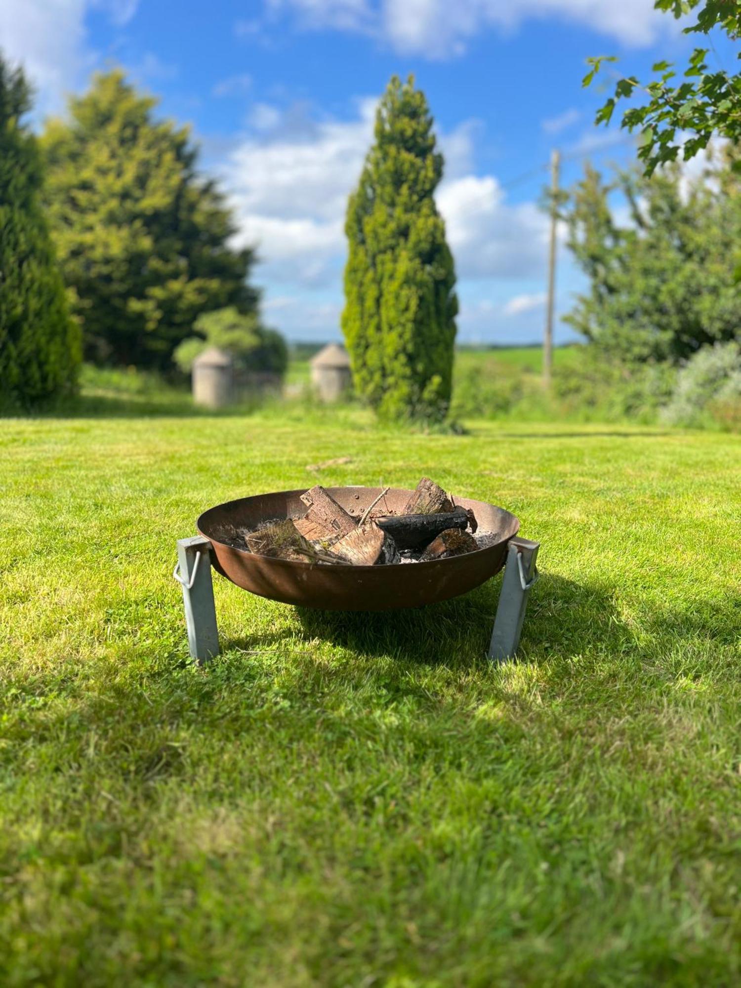 Bluebell Tent At Ballyward Croft Ardkeen Екстериор снимка